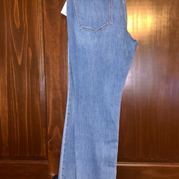 NEW Women’s Old Navy MID-rise power slim straight jeans - Picture 4 of 7